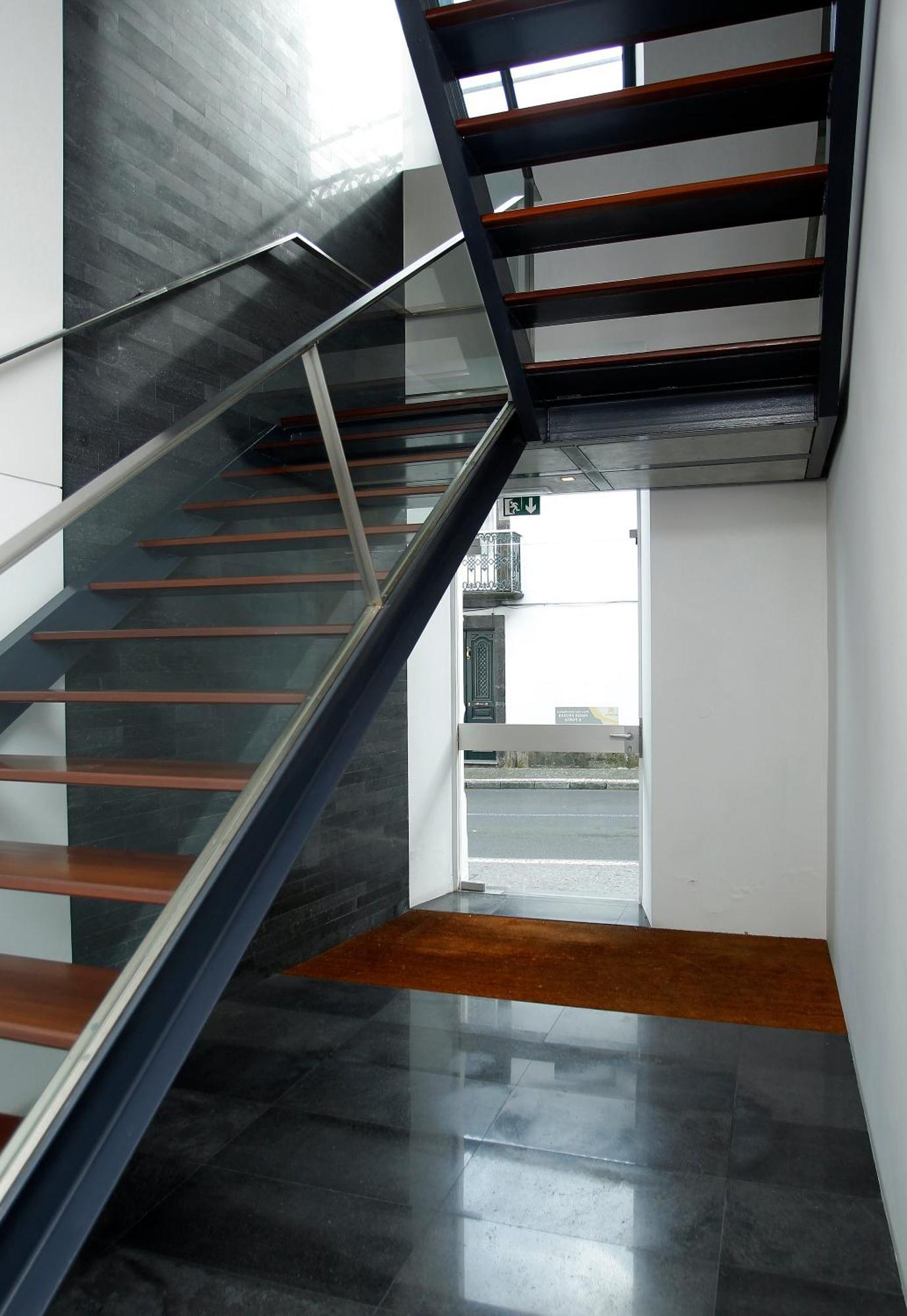 Atlantic House Apartment ปอนตาเดลกาดา ภายนอก รูปภาพ