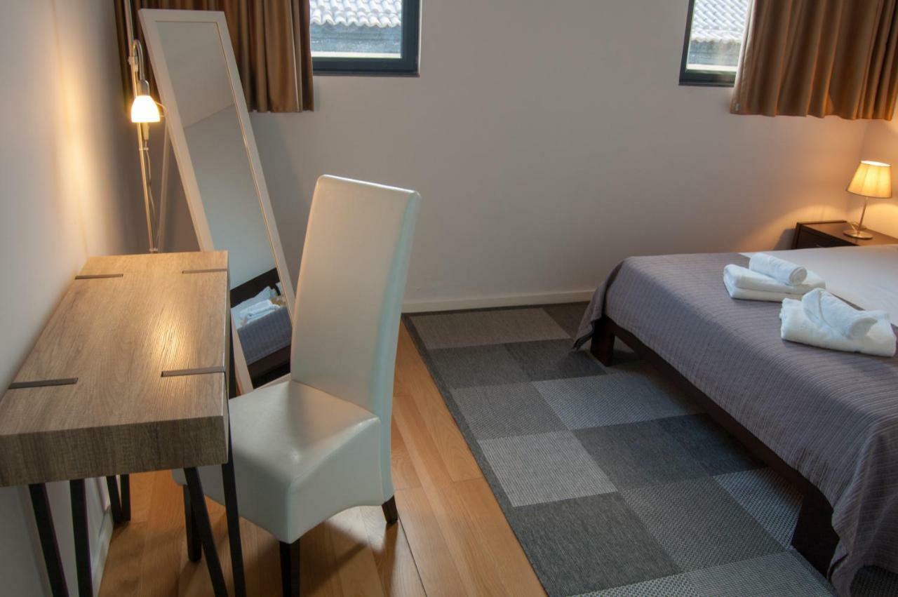 Atlantic House Apartment ปอนตาเดลกาดา ภายนอก รูปภาพ
